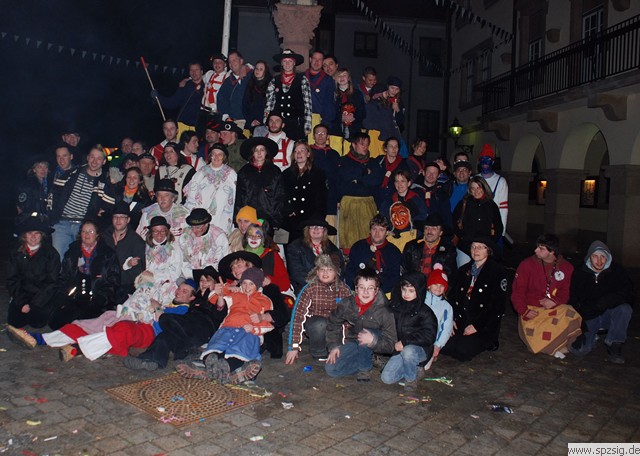 Beschreibung: http://www.spzsig.de/spiel/spielgalerie/24/data/images/dsc_0957249510329.jpg